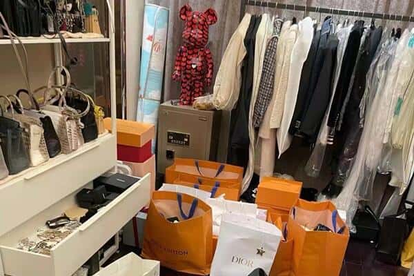 甘洛县回收一线品牌衣服